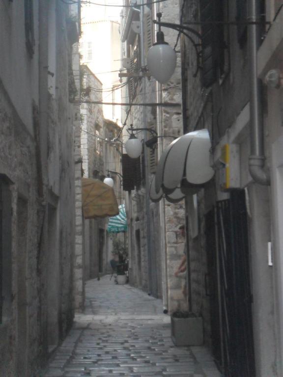 Old Town Apartment Sibenik Room photo