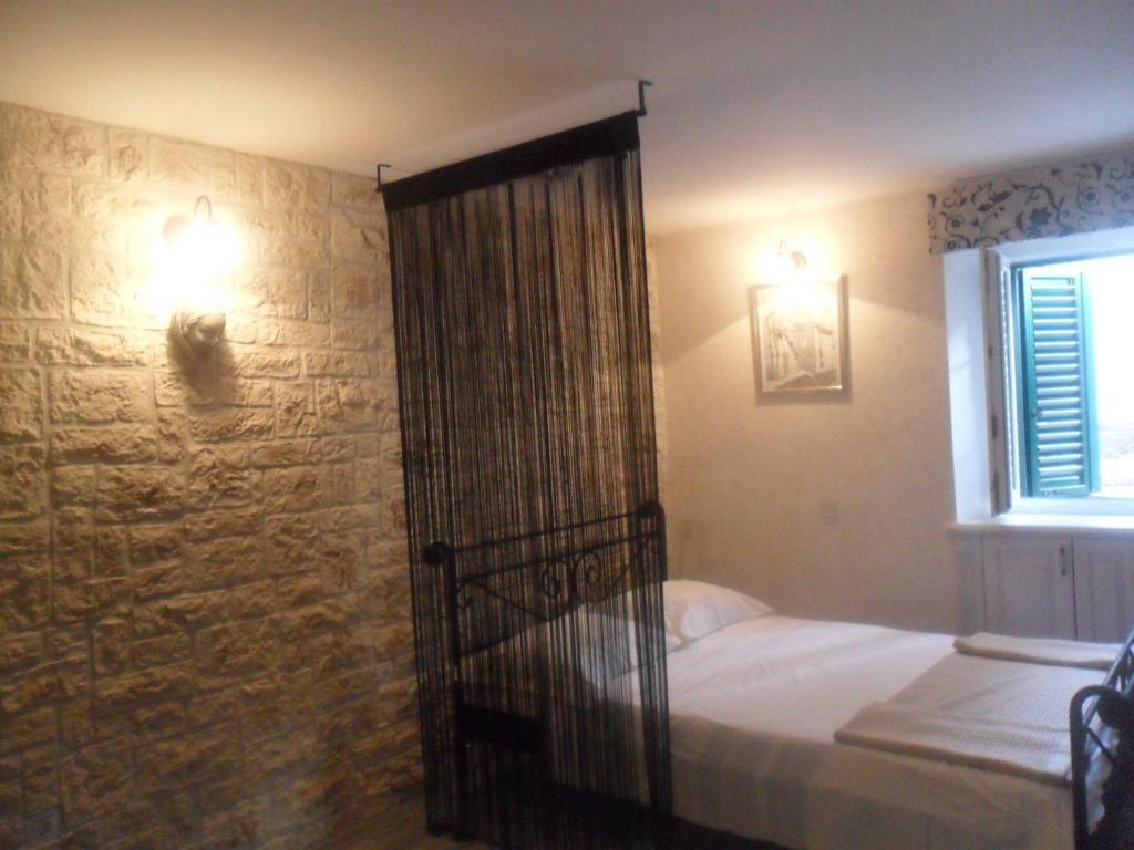 Old Town Apartment Sibenik Room photo